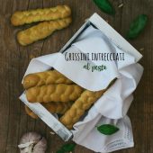 Nondisolopane - Grissini intrecciati al pesto