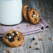 Nondisolopane - Cookies americani al farro con mirtilli