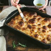 Nondisolopane - Focaccia semplice ad alta idratazione con lievito madre